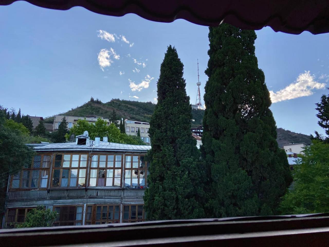 Hotel "Tbilisi Tales" In The Heart Of The Old City エクステリア 写真