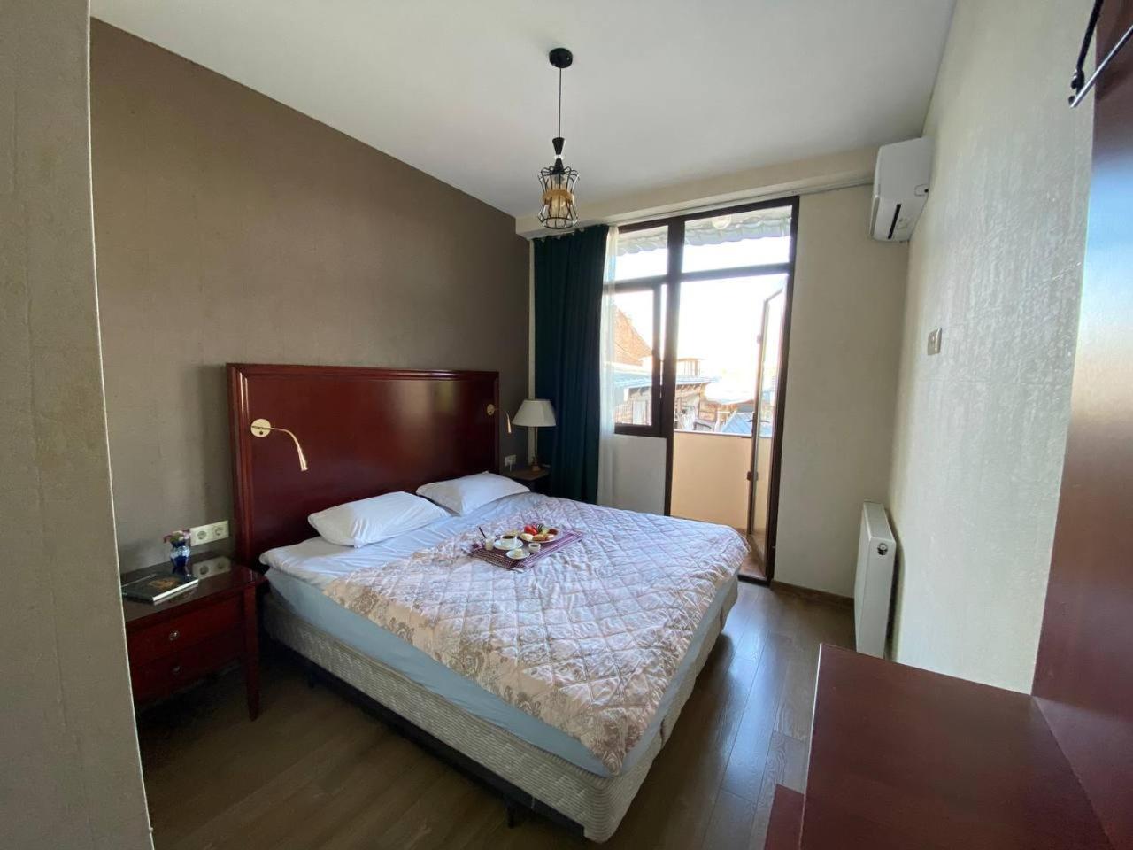 Hotel "Tbilisi Tales" In The Heart Of The Old City エクステリア 写真