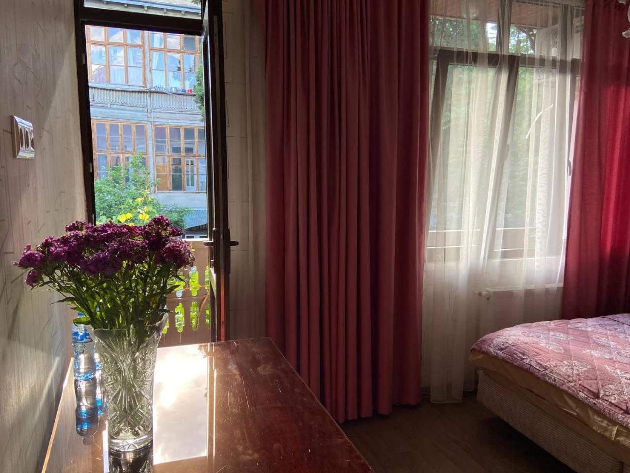 Hotel "Tbilisi Tales" In The Heart Of The Old City エクステリア 写真