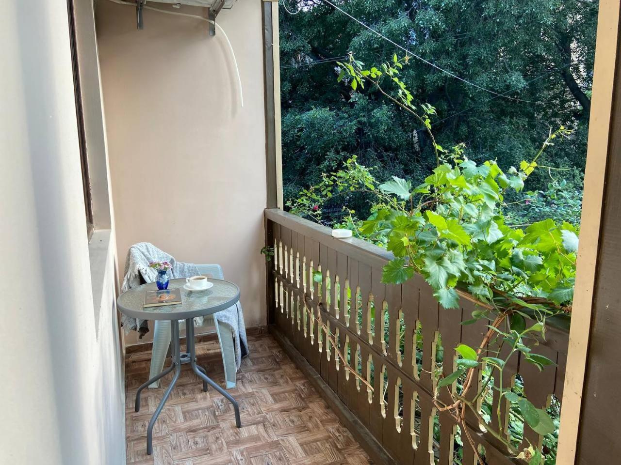 Hotel "Tbilisi Tales" In The Heart Of The Old City エクステリア 写真