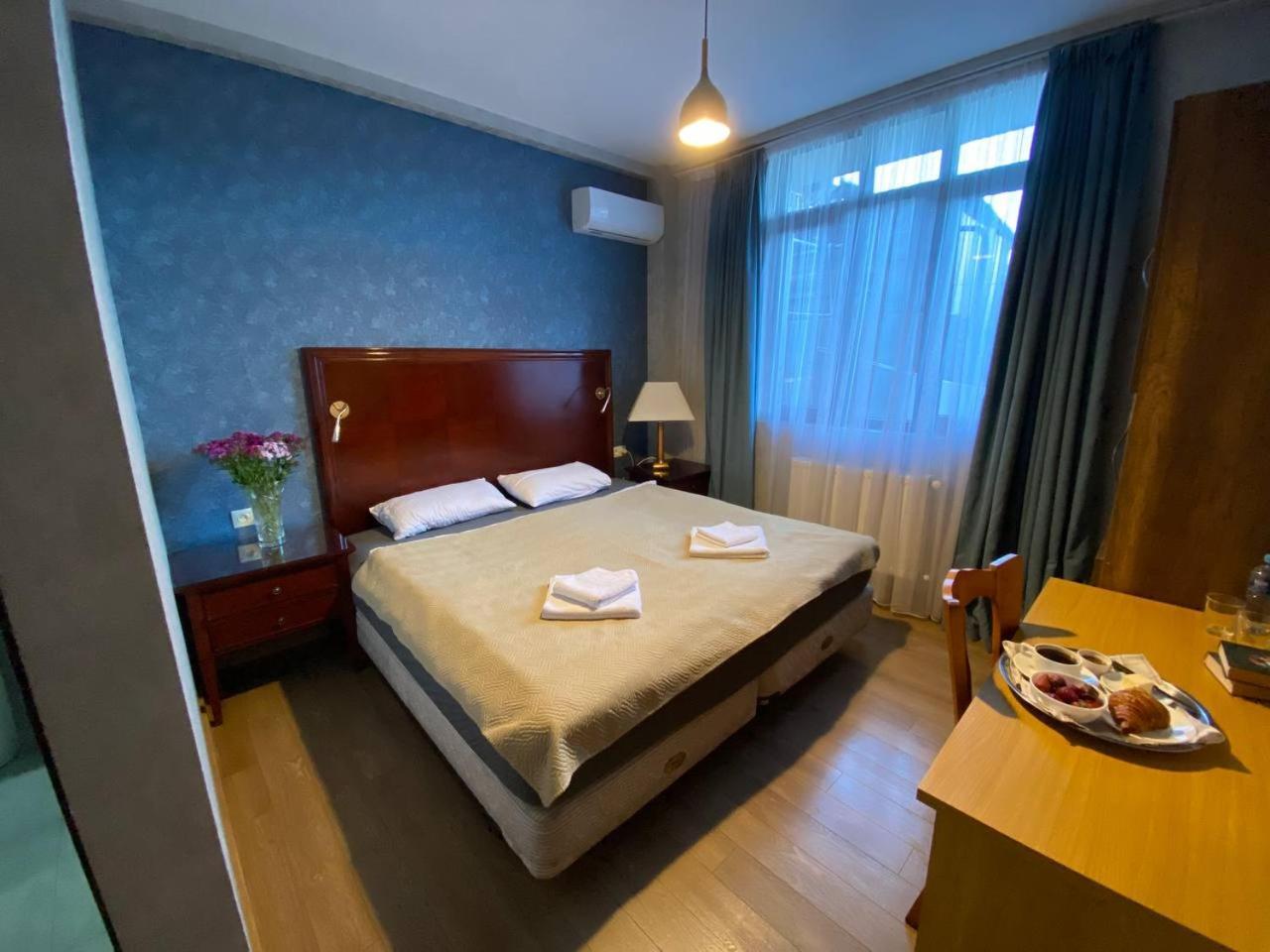Hotel "Tbilisi Tales" In The Heart Of The Old City エクステリア 写真