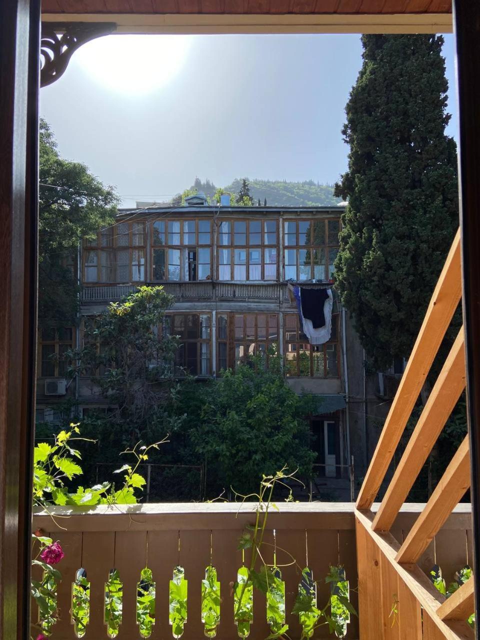 Hotel "Tbilisi Tales" In The Heart Of The Old City エクステリア 写真