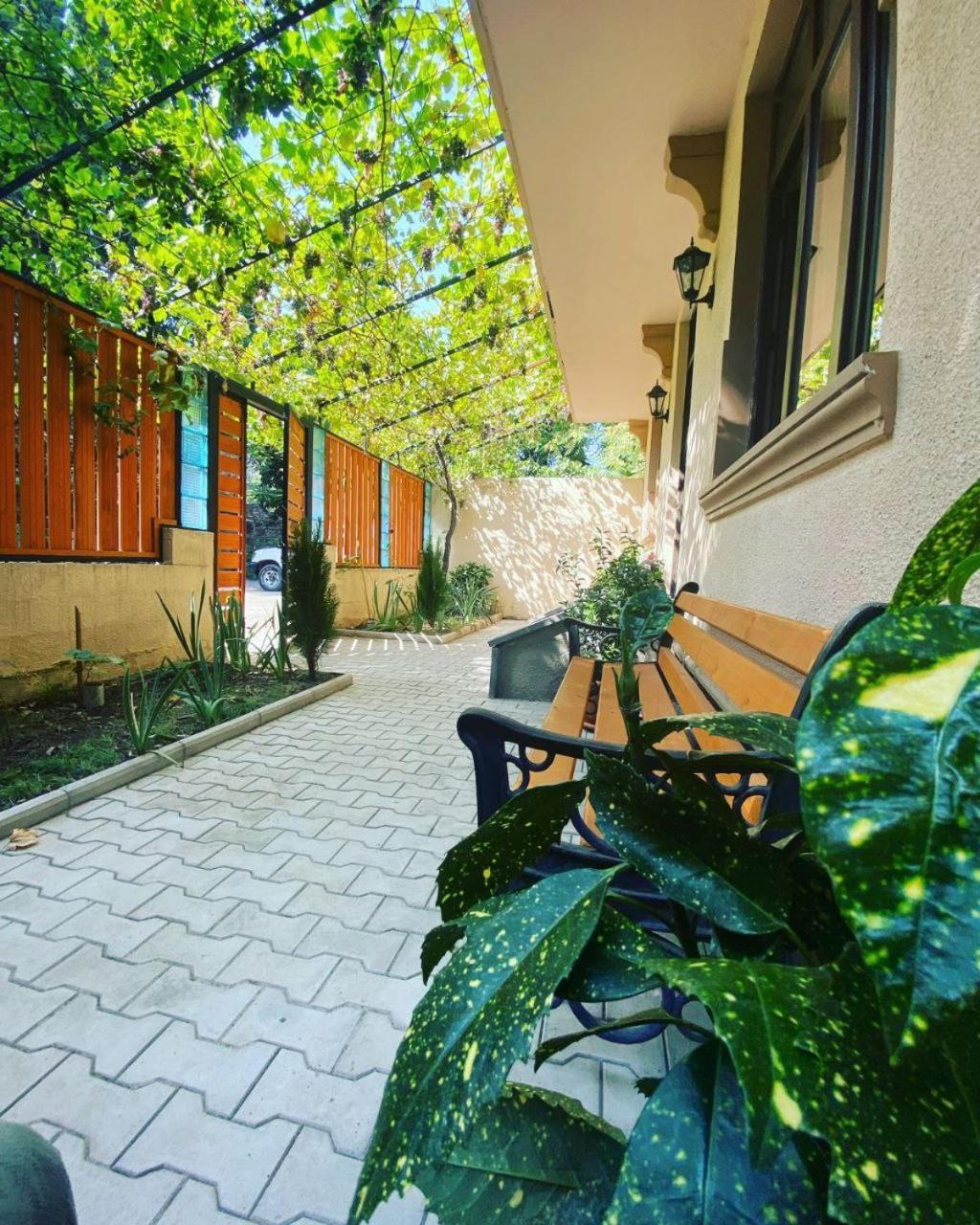 Hotel "Tbilisi Tales" In The Heart Of The Old City エクステリア 写真