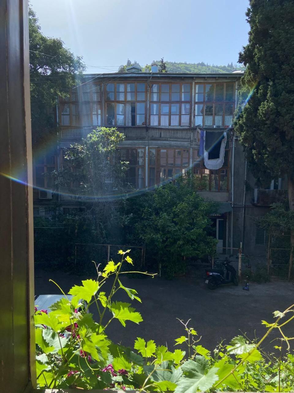 Hotel "Tbilisi Tales" In The Heart Of The Old City エクステリア 写真