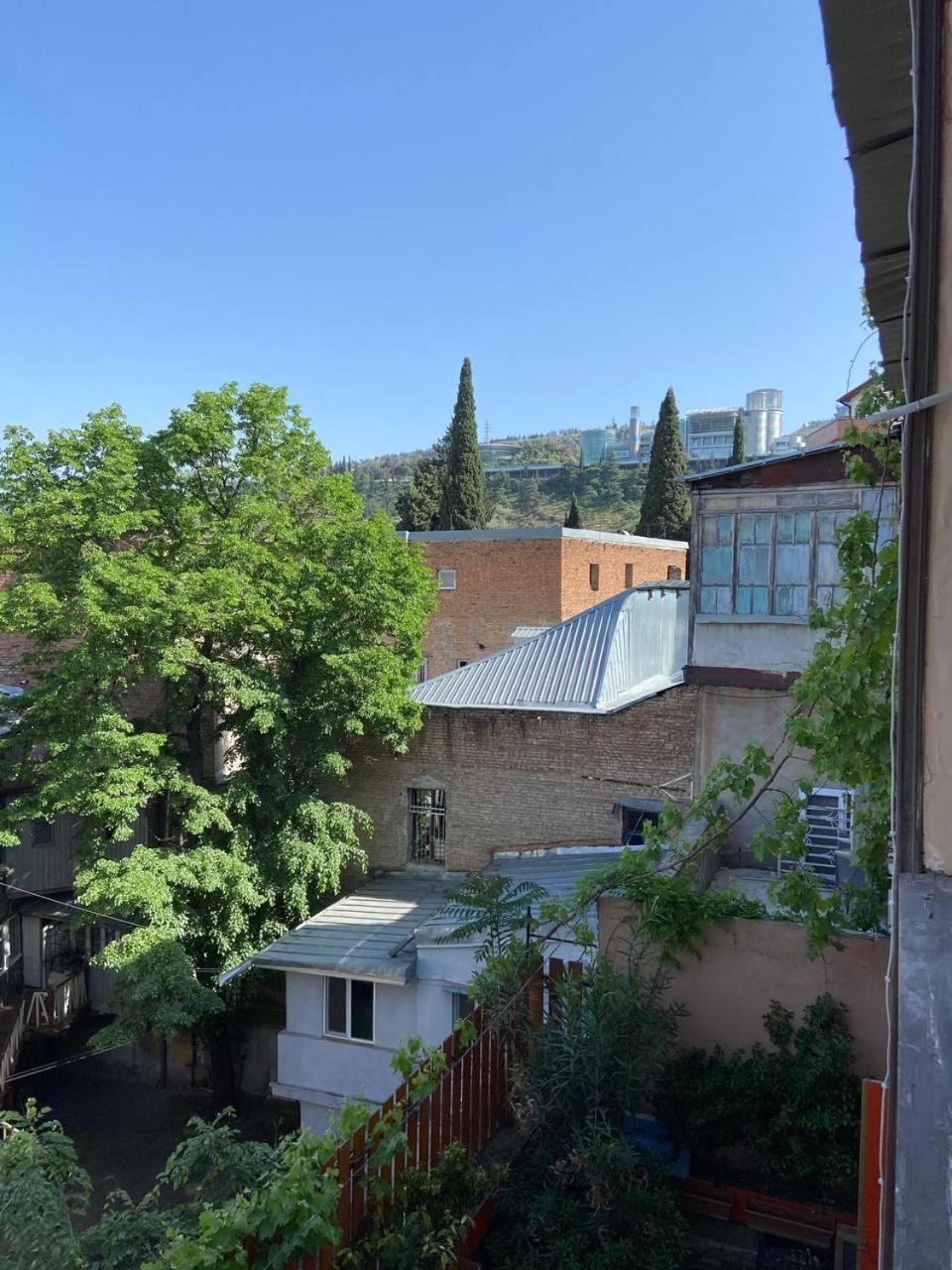 Hotel "Tbilisi Tales" In The Heart Of The Old City エクステリア 写真