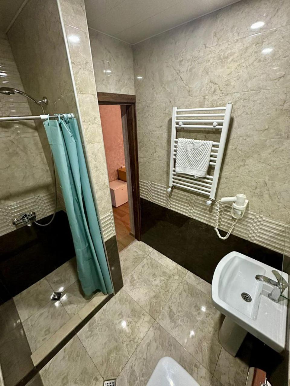 Hotel "Tbilisi Tales" In The Heart Of The Old City エクステリア 写真